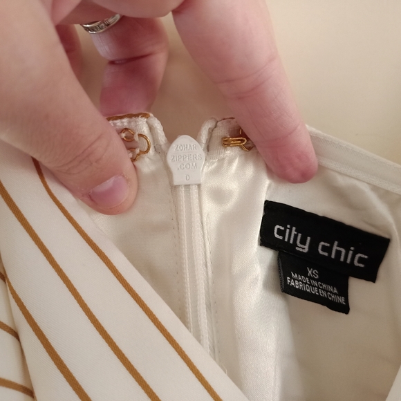 CITY CHIC 📦 Free Shipping 📦 City Chic Striped Midi Dress Size XS - Picture 4 of 4